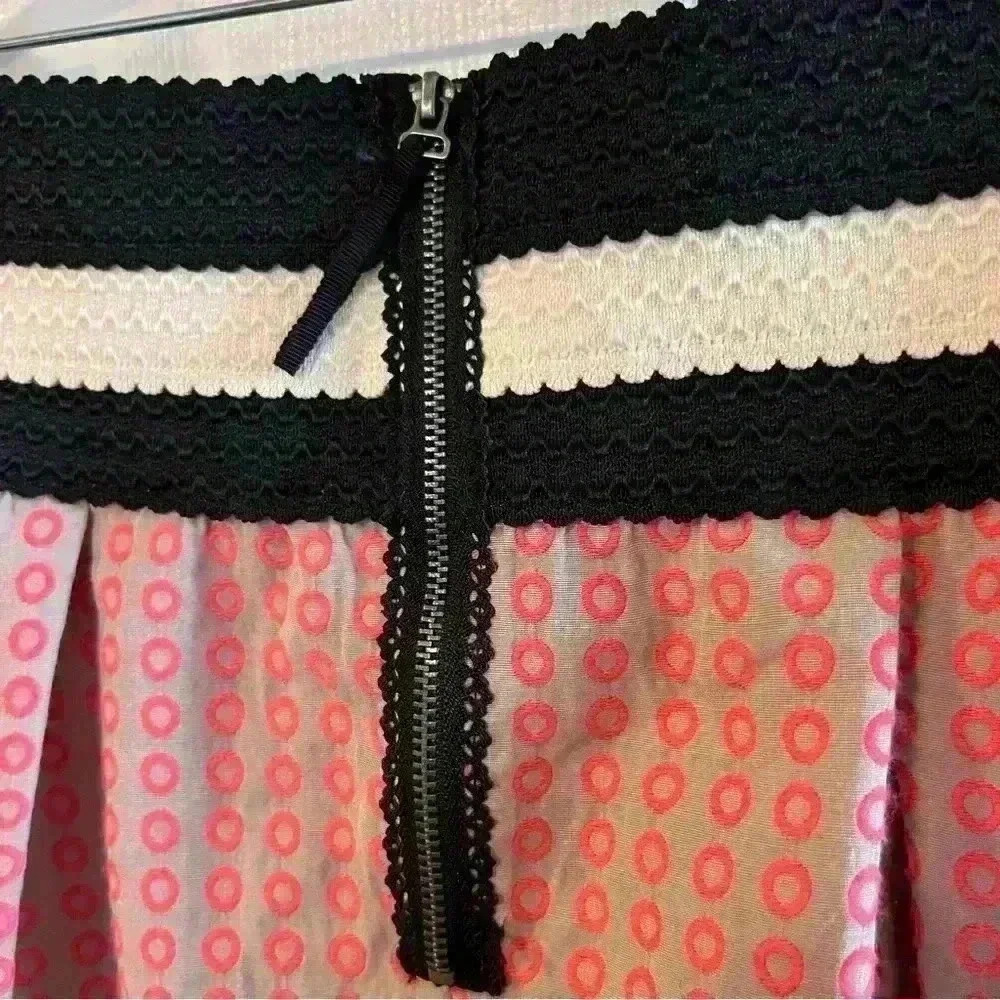 Maeve Pink and Cream Embroidered Skirt with Thick Black and White Waist Size XS - Picture 5 of 9